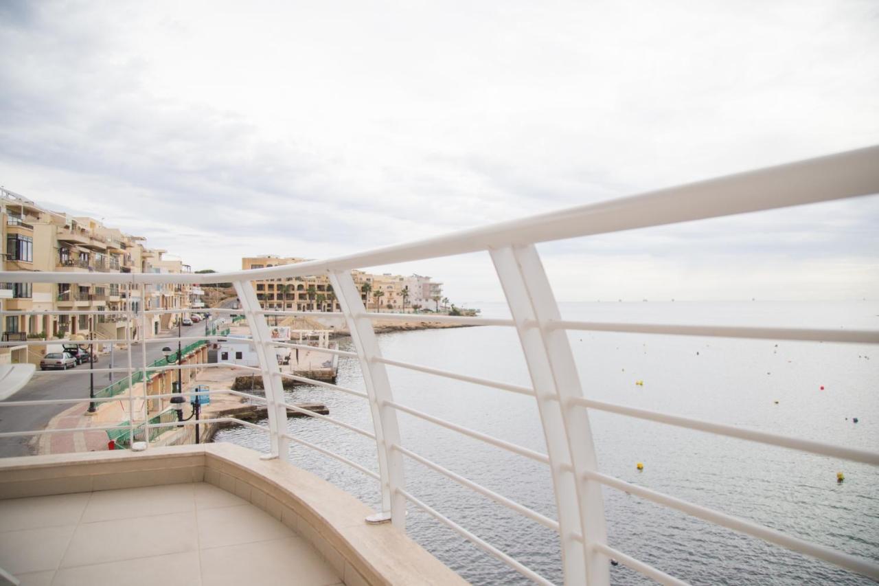 Riviera Holiday Apartments - Seafront - Wifi マルサスカーラ エクステリア 写真