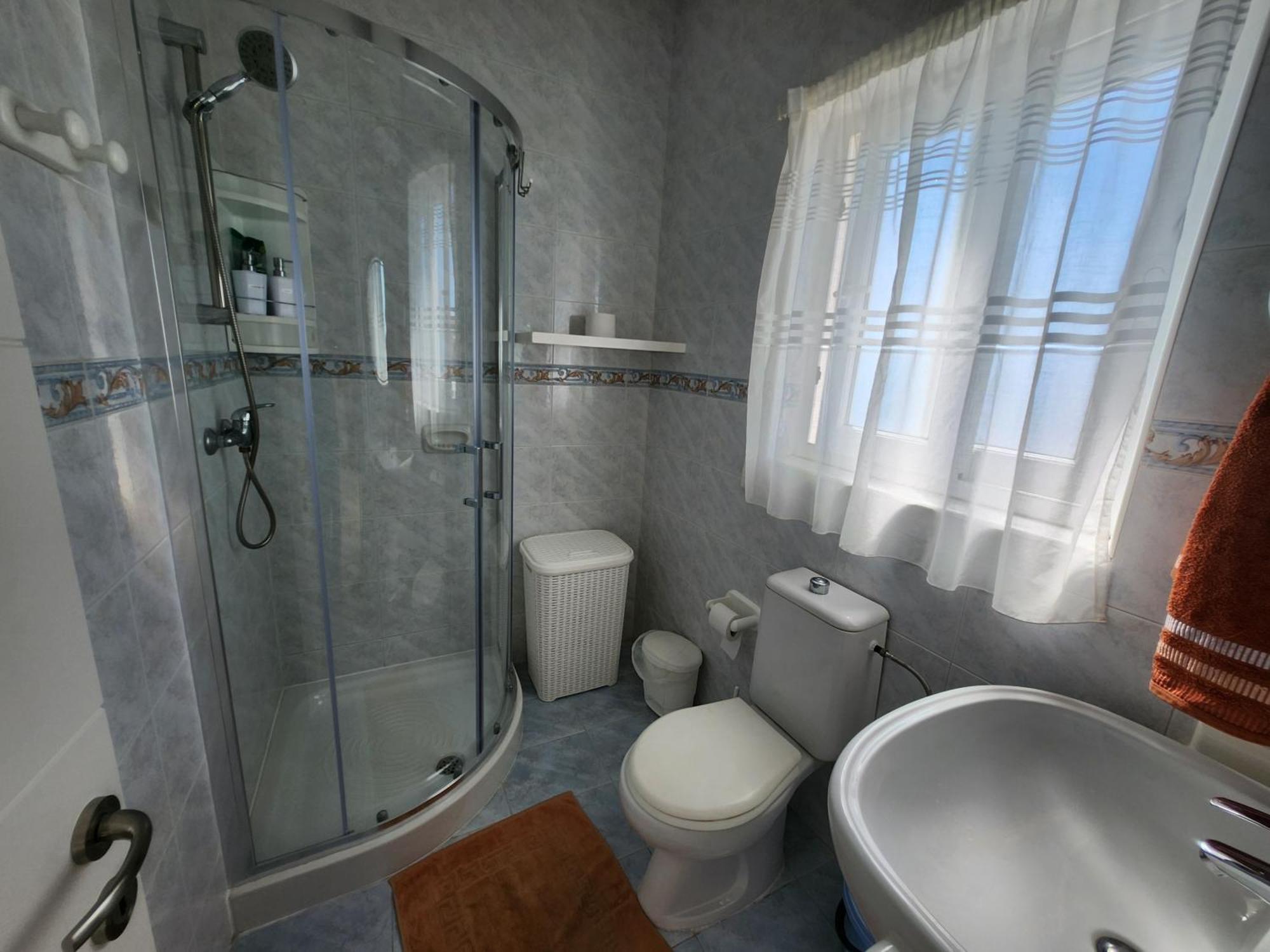Riviera Holiday Apartments - Seafront - Wifi マルサスカーラ 部屋 写真