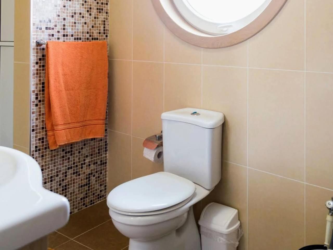 Riviera Holiday Apartments - Seafront - Wifi マルサスカーラ 部屋 写真
